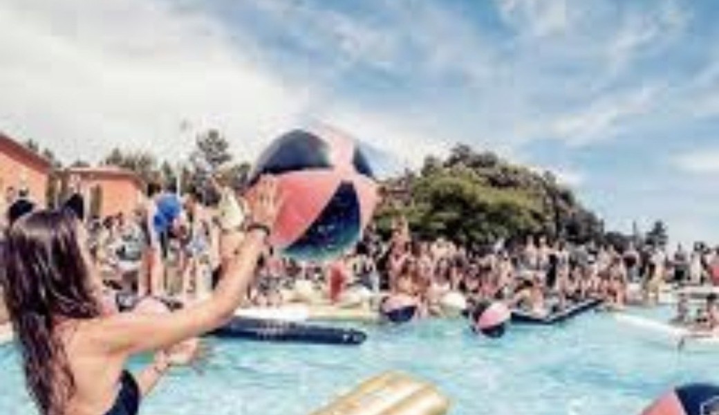 Birthday bash Pierre Pool party