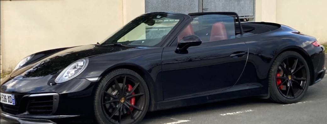 Porsche 911 991.2 Cabriolet noire