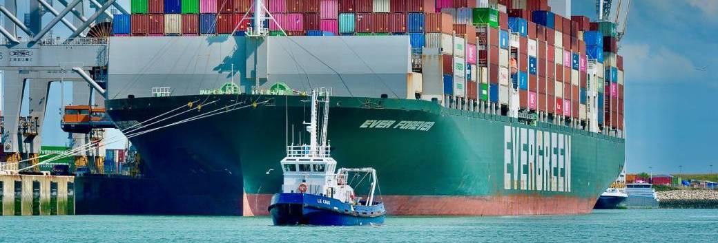 Port 2000 par la mer