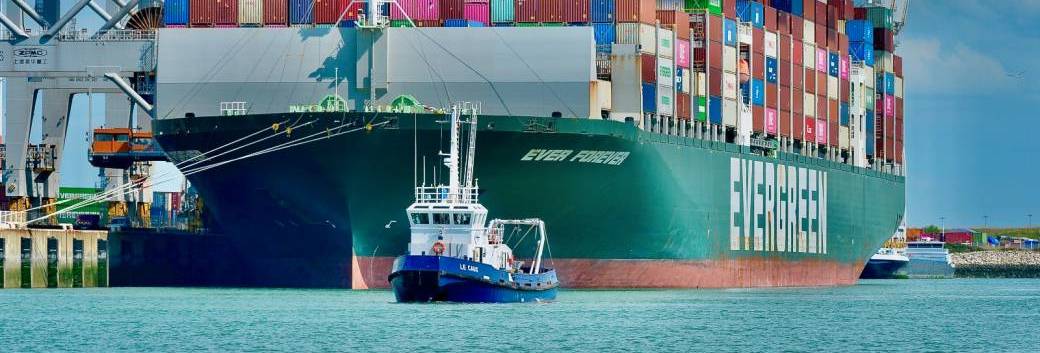 Port 2000 par la mer