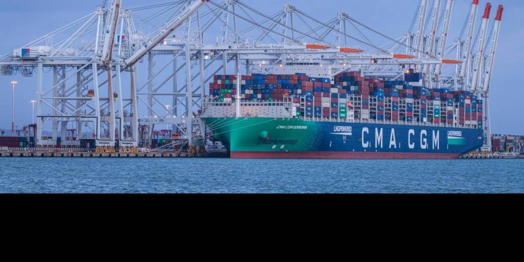 Port 2000 par la terre