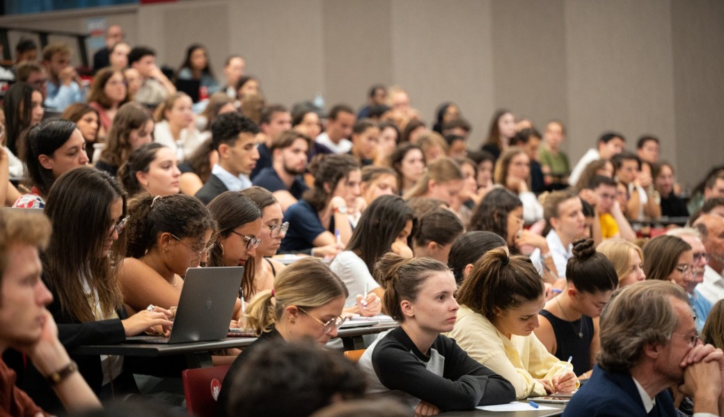 Présentation des opportunités de recrutement et des perspectives d’évolution (Conférence BDF)