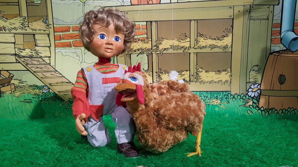 Printemps, Défilé dans la Basse Cour - Le Pont de Singe - ARRAS 