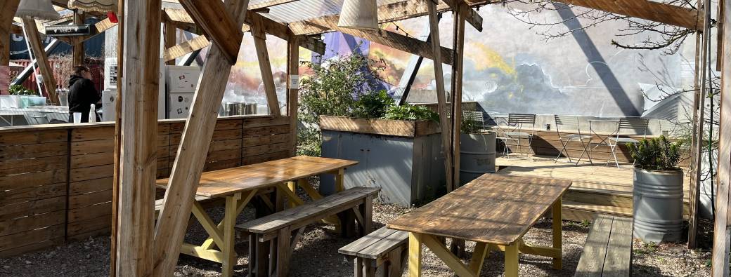 Privatisation · Terrasse Troquet (En construction)