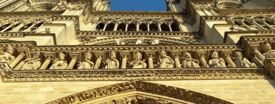 Promenade à l'ombre de Notre-Dame