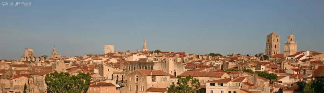 Promenade urbaine guidée  à Arles