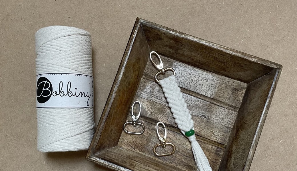 Réalisez votre porte-clef en macramé 