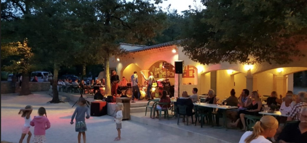 Repas festif de fin de saison