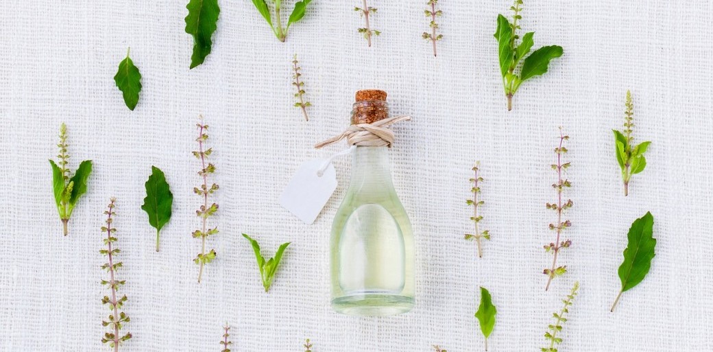 Retrouver sa vitalité et fêter le printemps grâce aux huiles essentielles Retrouver sa vitalité et fêter le printemps grâce aux huiles essentielles