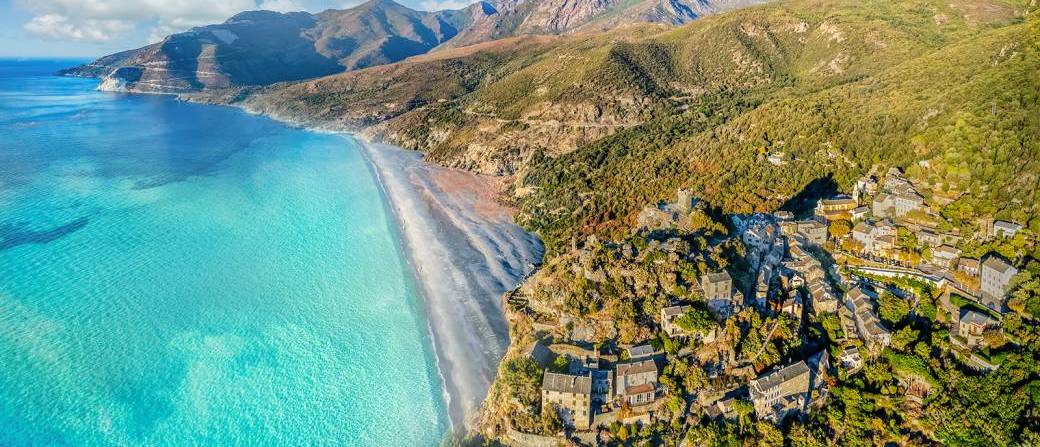 Road trip, détente et découverte de la Corse : gastronomie, balades, randonnées en montagne & ski