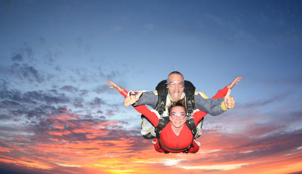 Saut en parachute tandem/biplace à Nevers