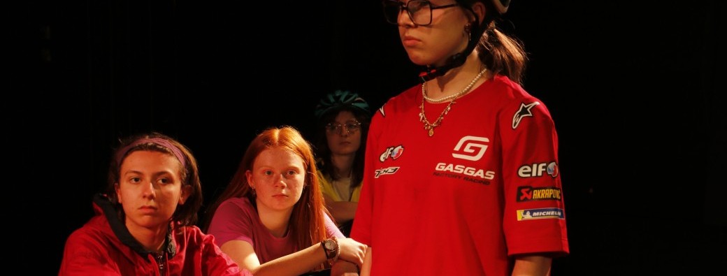 Se rencontrer - Élèves de Théâtre en 2nde Arts Études