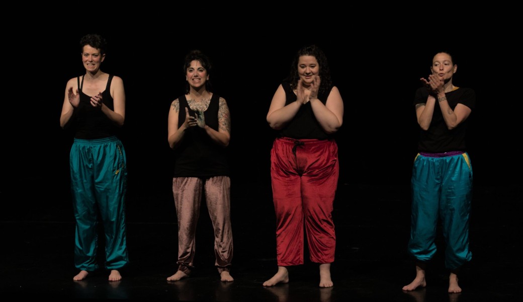 Seule en scène mais à 4 (En voiture Simone !)