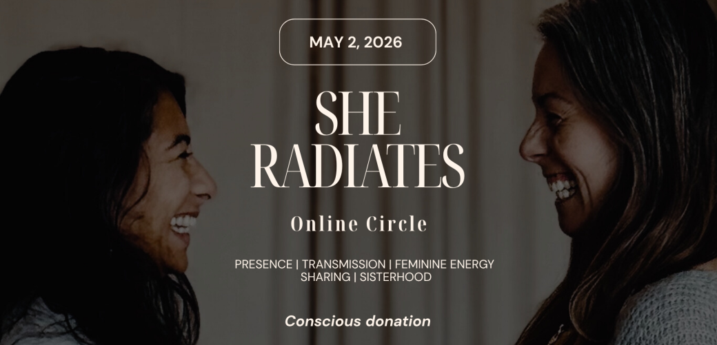SHE RADIATES - online circle
