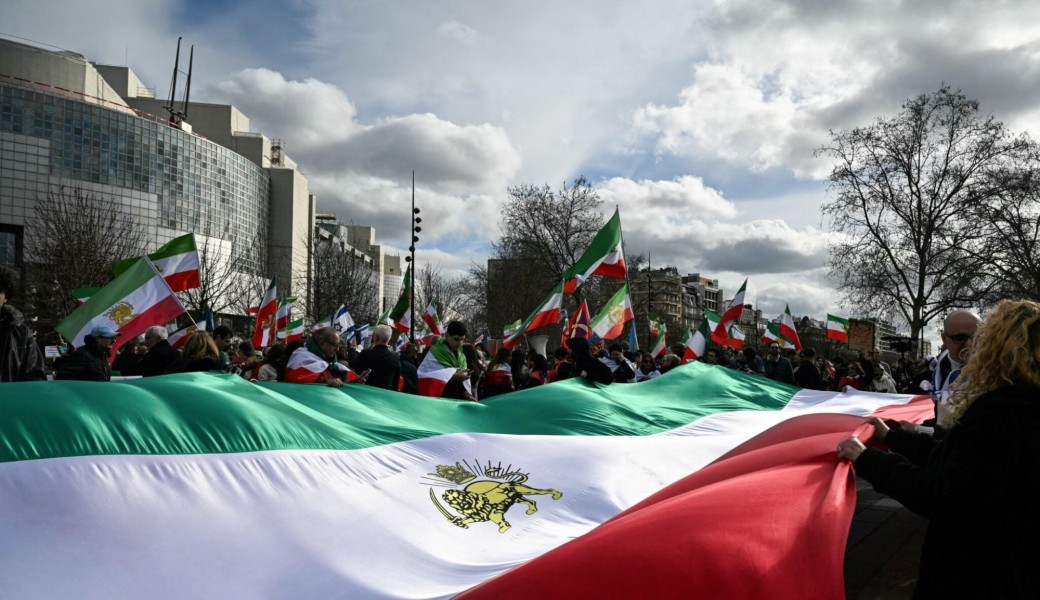 Soirée-débat en soutien au peuple iranien
