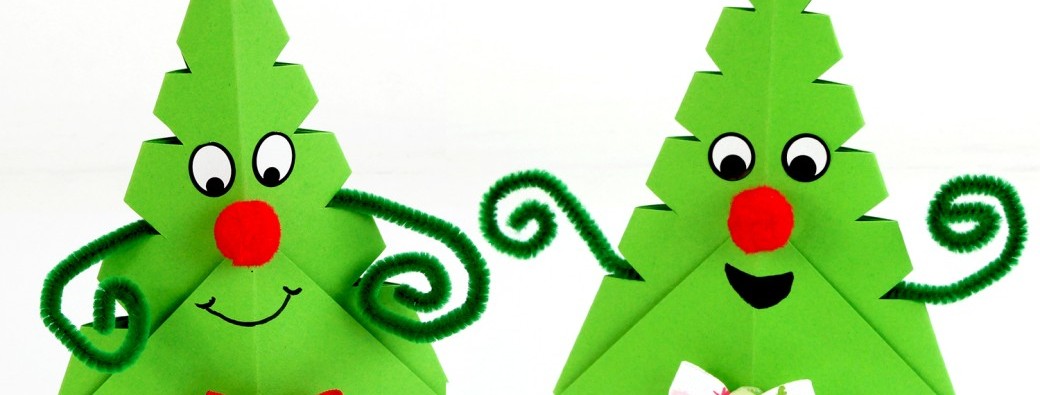 Atelier fabrication d'un sapin en papier