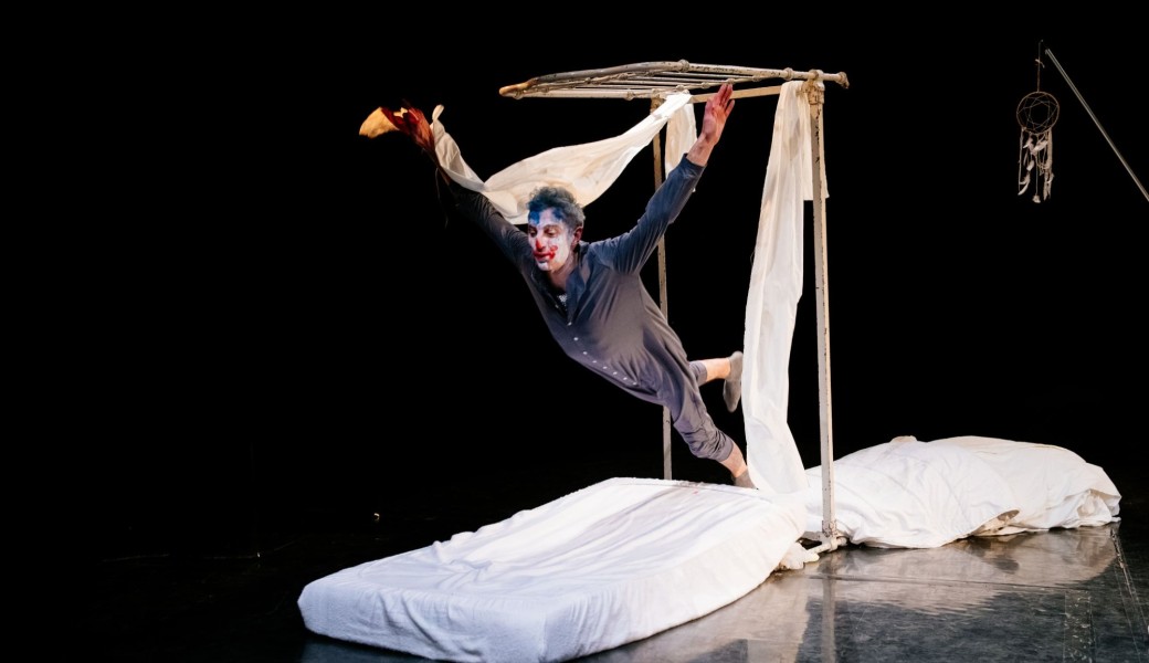 Spectacle Jamais - Compagnie l'heure avant l'aube