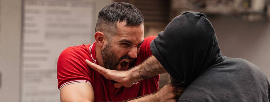 Initiation au combat rapproché