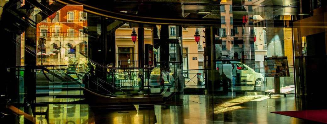 Stage photo : Une journée en ville , lumière et composition