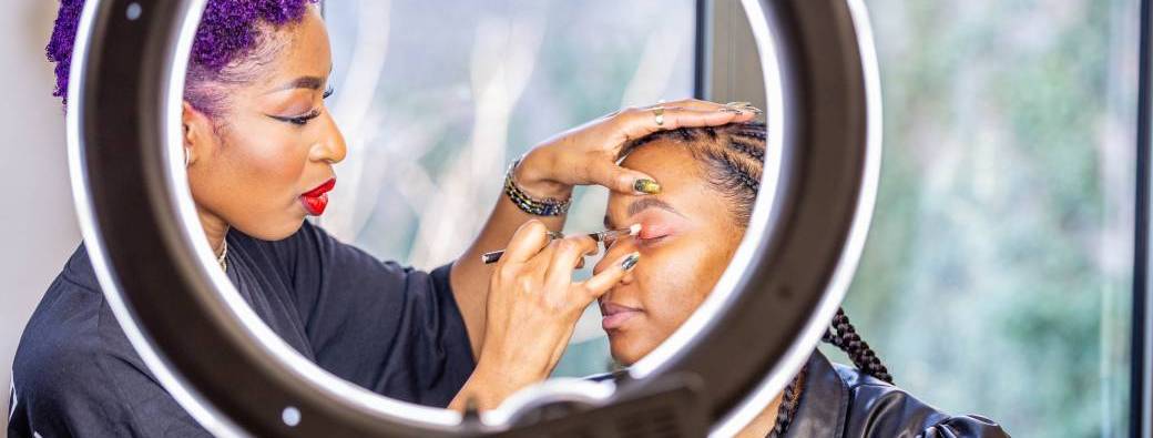 The Beauty signature by Akoshi Makeup 