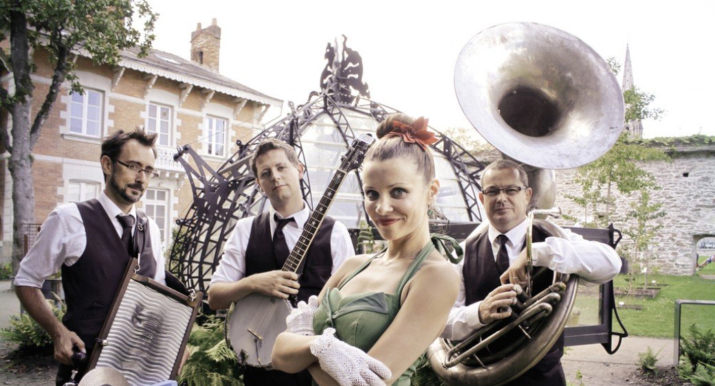 The Sassy Swingers