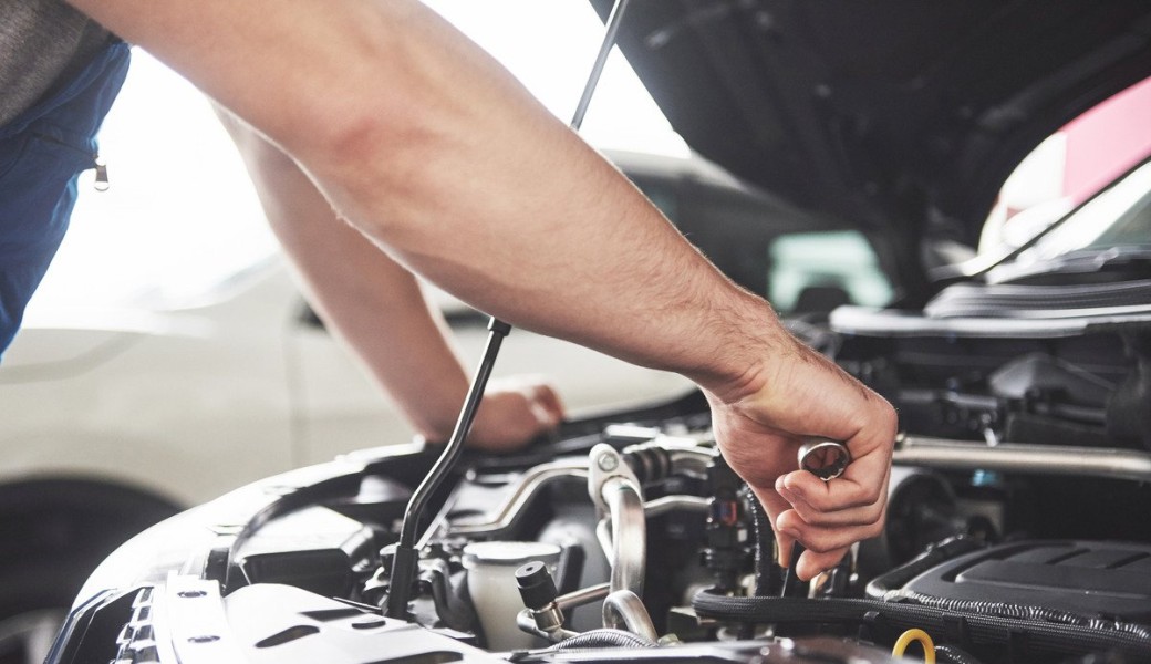 The Ultimate Guide to Transmission Fluid Changes in the UAE