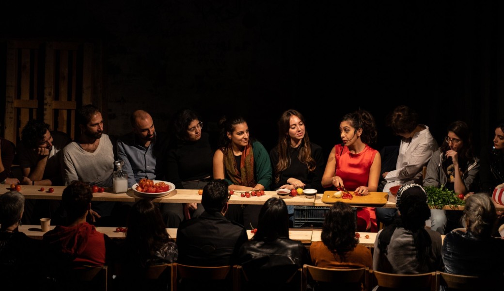 Théâtre culinaire "Chaussons aux Tomates"