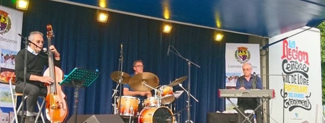 Timeless Jazz Trio