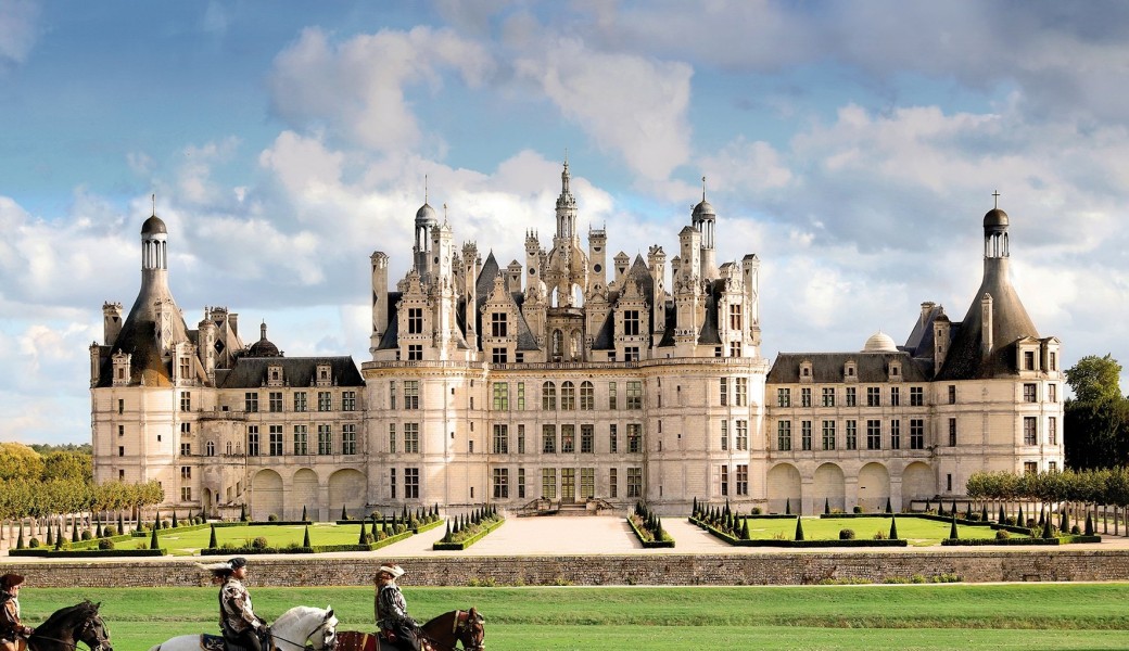 Trip to the Loire Castles 