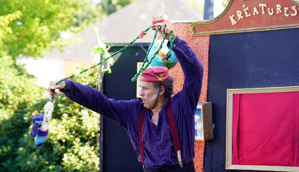 Un été au château - Kréatures - Spectacle marionnettes et cirque