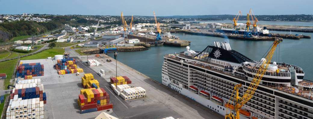 Visite commentée du port de Brest en bus