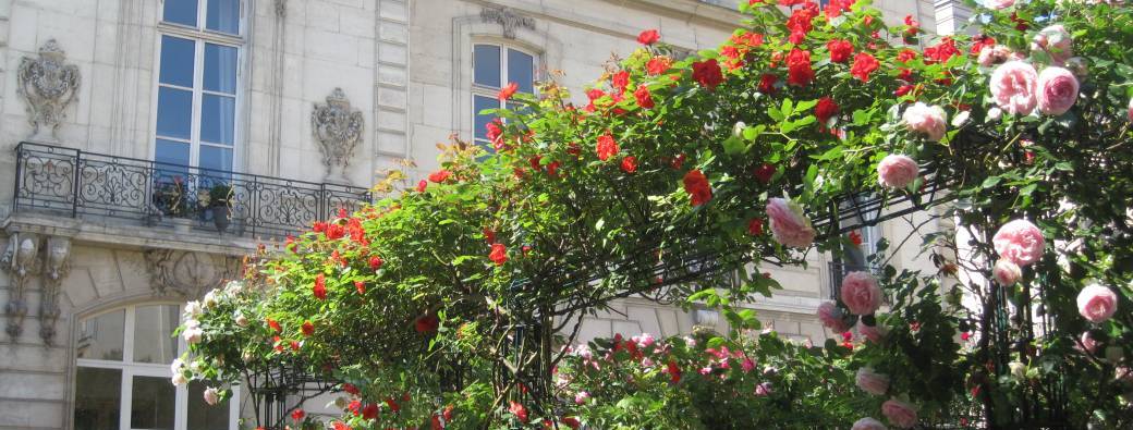 Visite guidée- Cours et jardins du Marais, au temps de Louis XIV