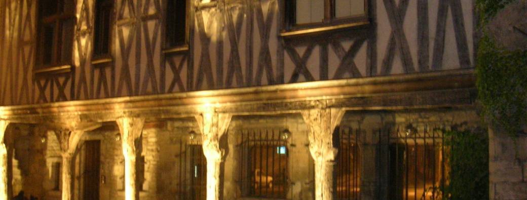 Visite guidée de Vitteaux en nocturne