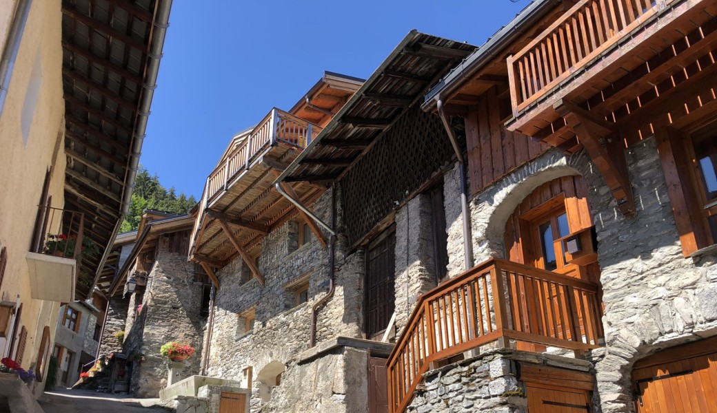 Visite guidée : il était une fois La Jairaz, un hameau secret de Courchevel