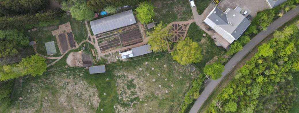 VISITE - Jardin-forêt - Ferme du bout du monde asbl