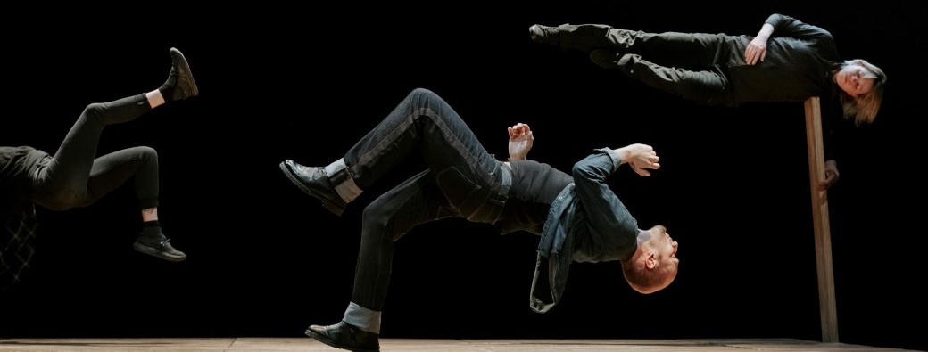 À vue ~ Magie performative ~ Cie 32 novembre