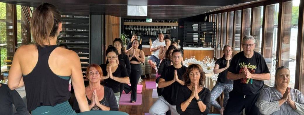 YOGA & BREAKFAST 