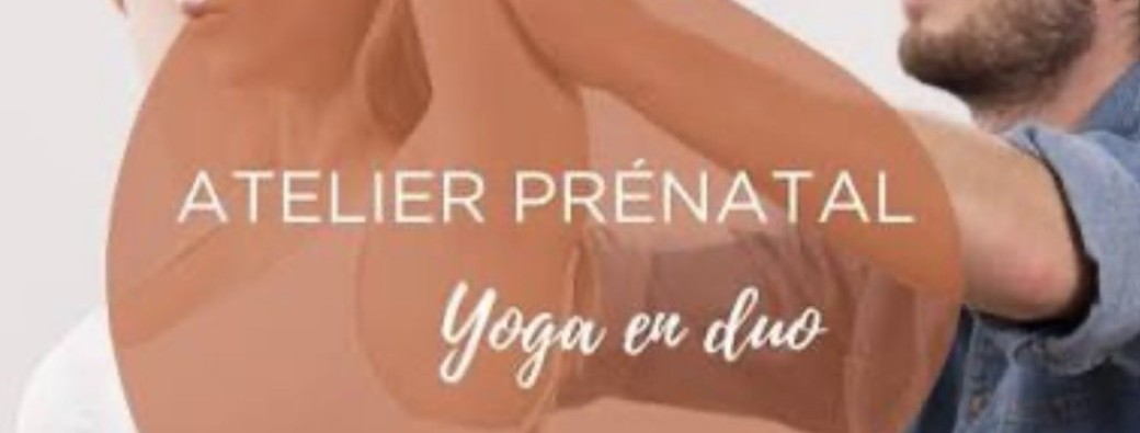 Yoga maternité en duo 